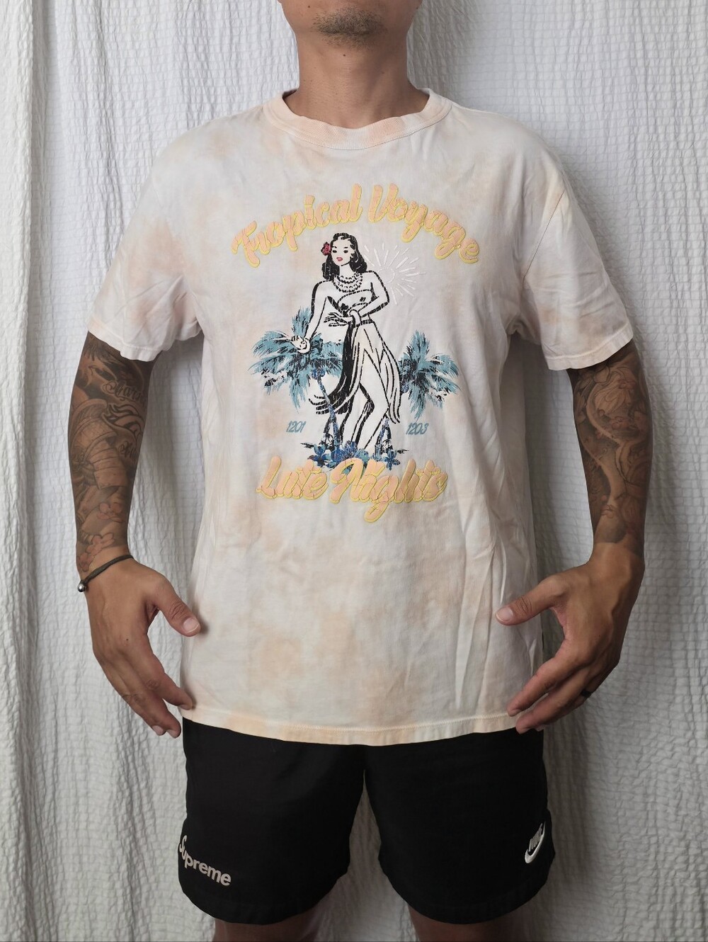 Guess  Originals Tropical Voyage Over-sized Tie-Dye Shirt Medium